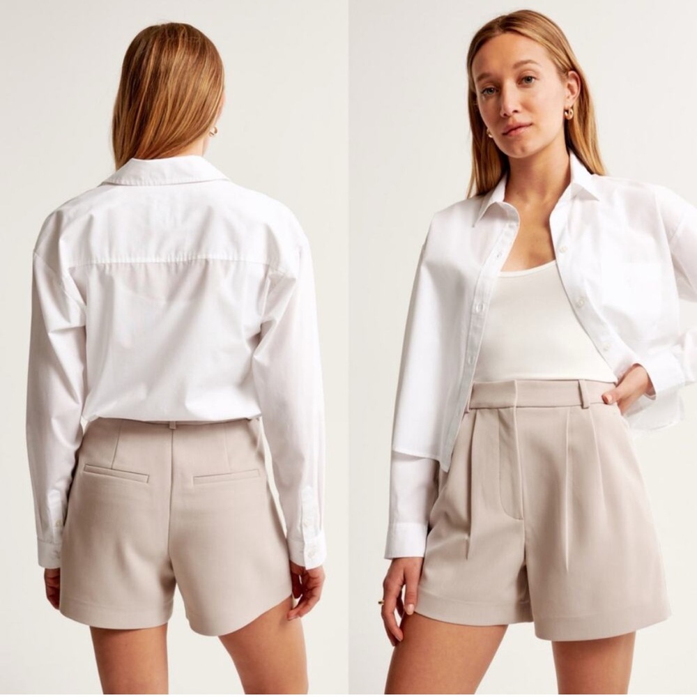 Abercrombie & Fitch Sloane ultra High Rise Pleated Shorts in Light Taupe - Picture 2 of 9